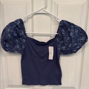 American Eagle Outfitters Puff Sleeve Crop Blouse Blue and White
